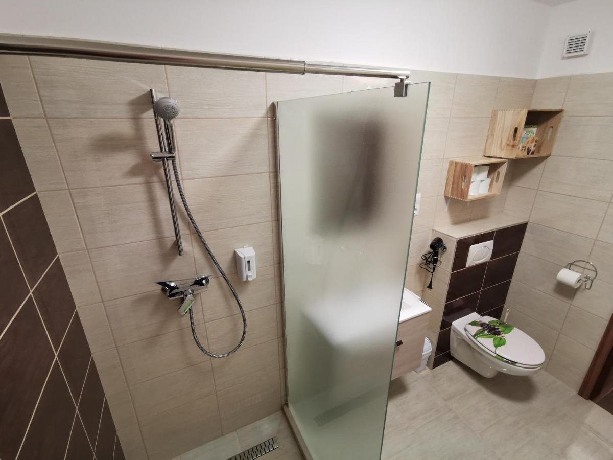 Bee You Apartman Hajduszoboszlo Exterior photo