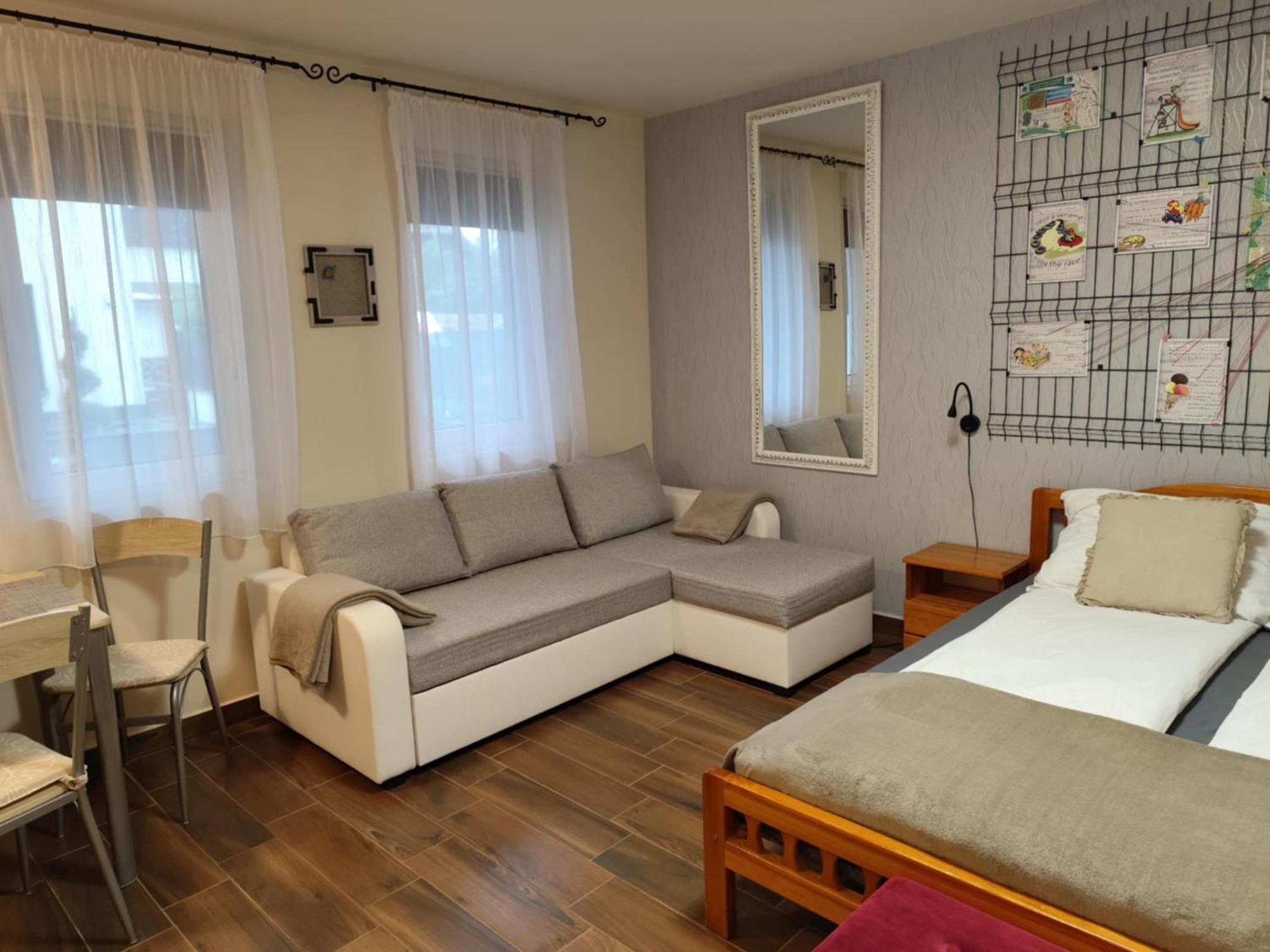 Bee You Apartman Hajduszoboszlo Exterior photo